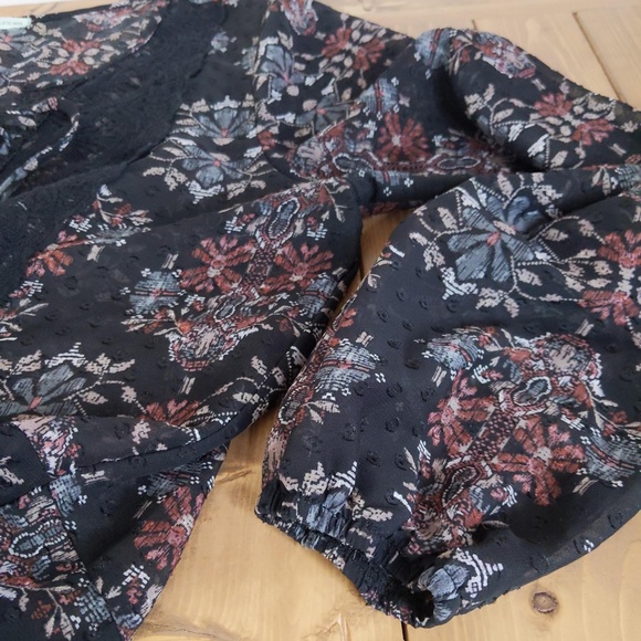 Black Floral Lace up Boho Tunic Top with lace up front - Picture 4 of 14